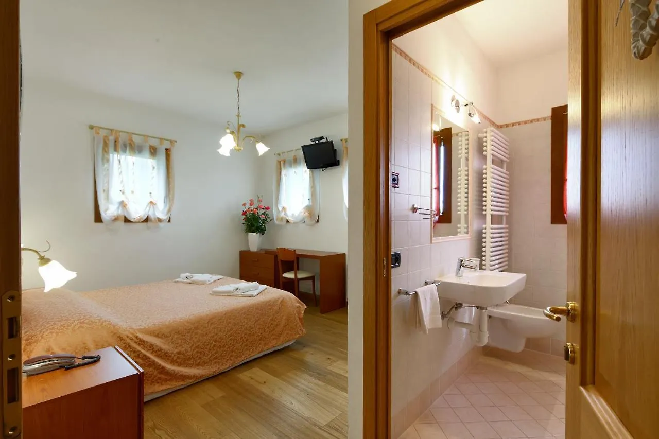 Agriturismo Moro Barel Vittorio Veneto 0*,
